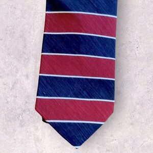 Geoffrey Beene Mens Silk Necktie